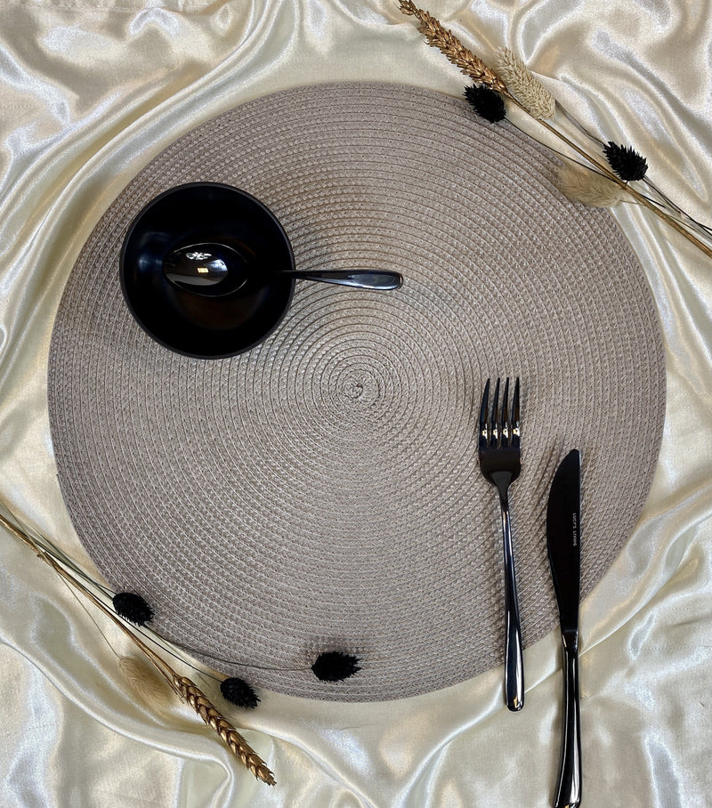 Luxe Placemat HUS - ø 39 cm - taupe - Lucy&